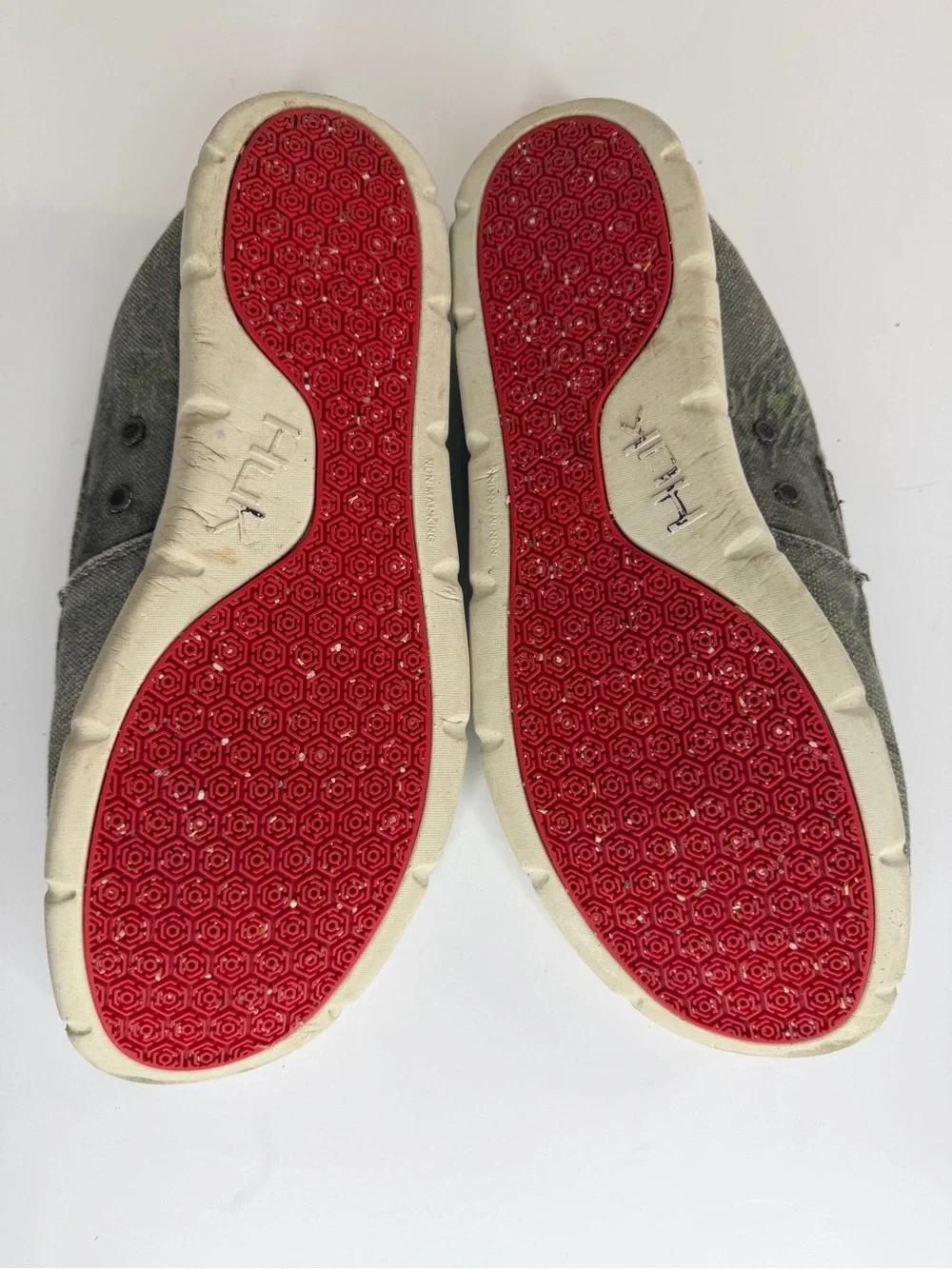 HUK Performance Brewster Slip-on Deck Shoes Fishing Grey Mens Size 44 US 10